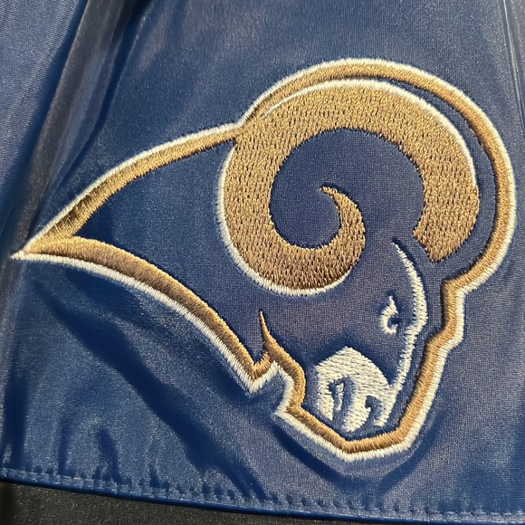 NFL Rams coat - Picture 9 of 12